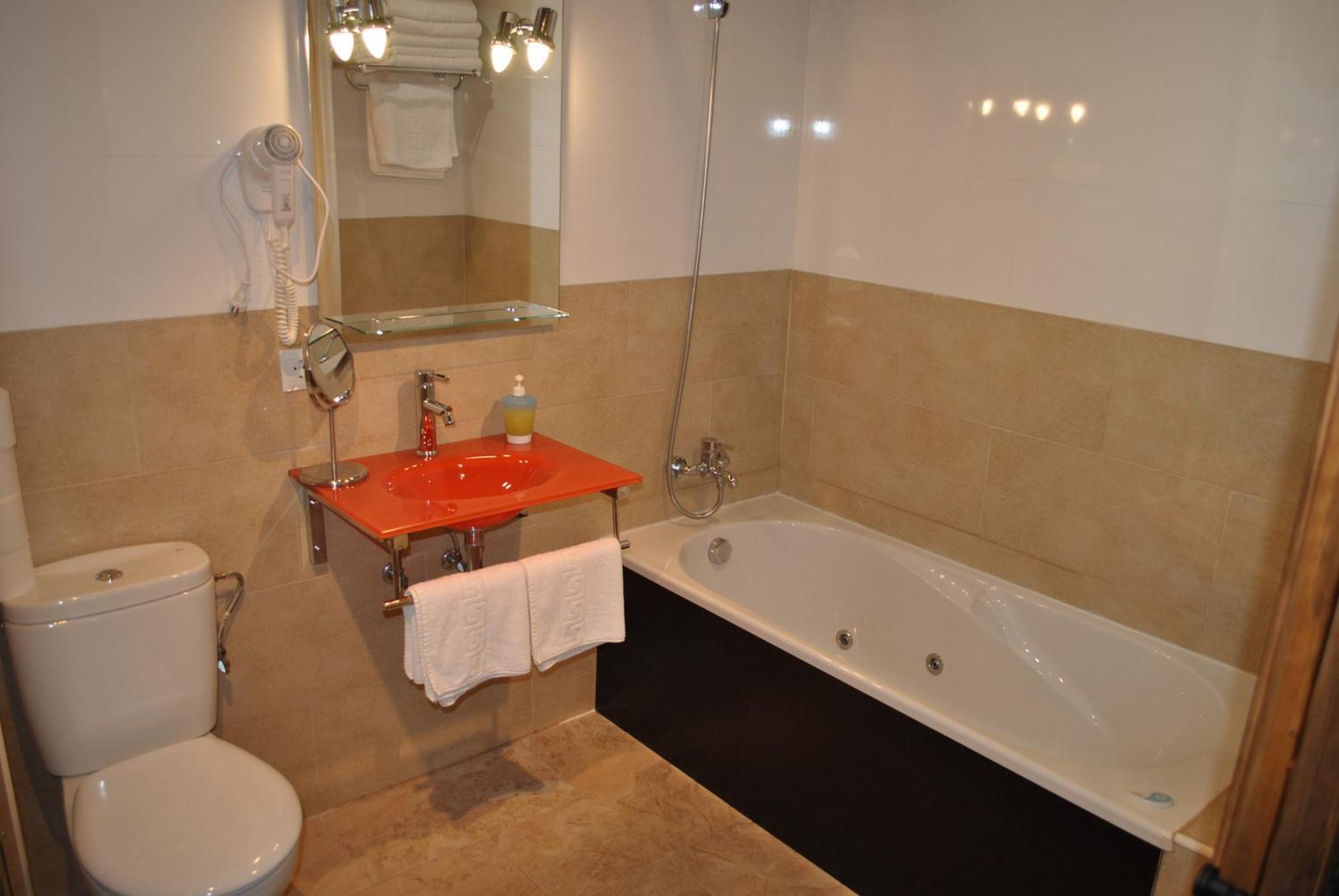 Apartamentos Spa Casco Historico De Isla - AlojateИсла Экстерьер фото