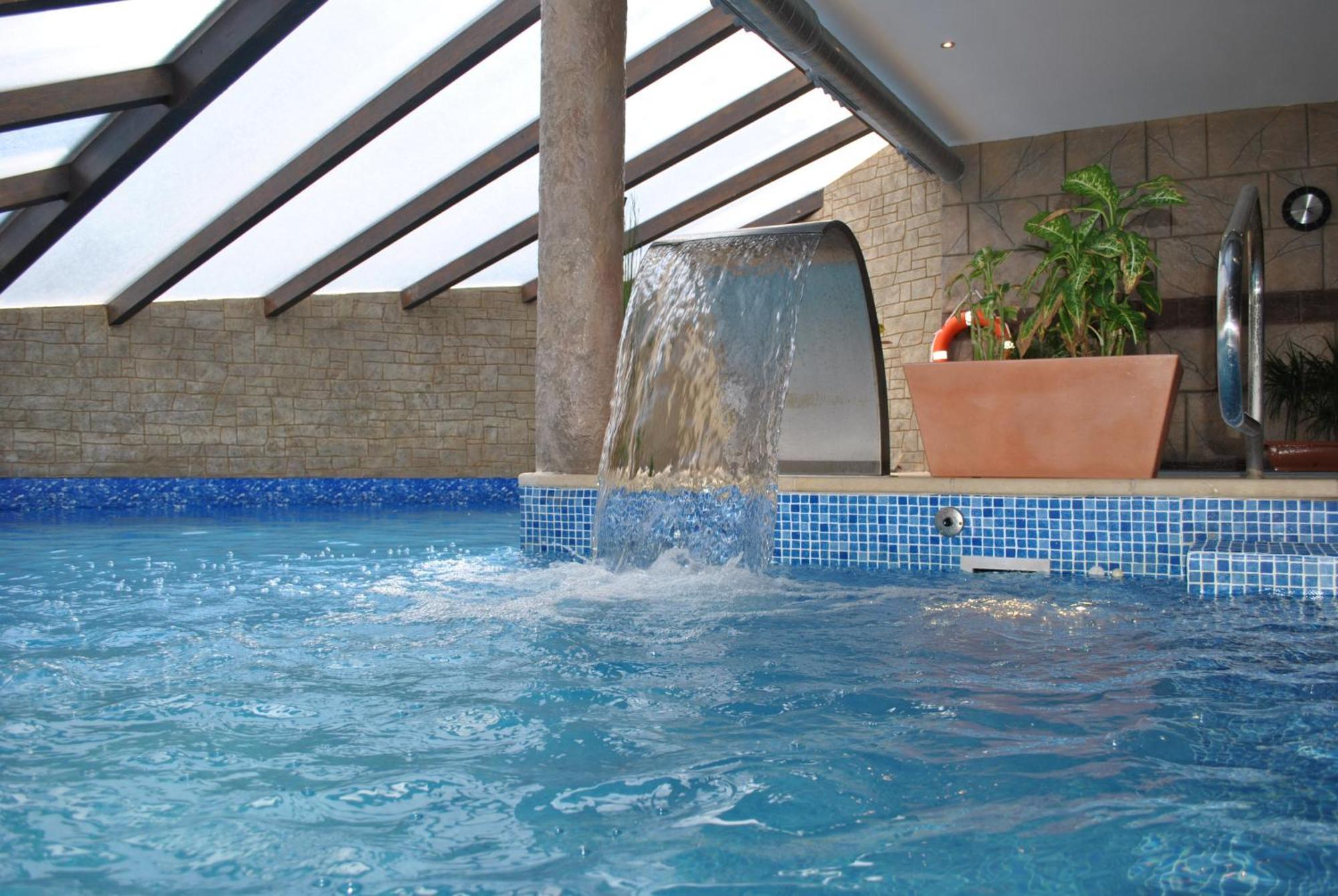 Apartamentos Spa Casco Historico De Isla - AlojateИсла Экстерьер фото