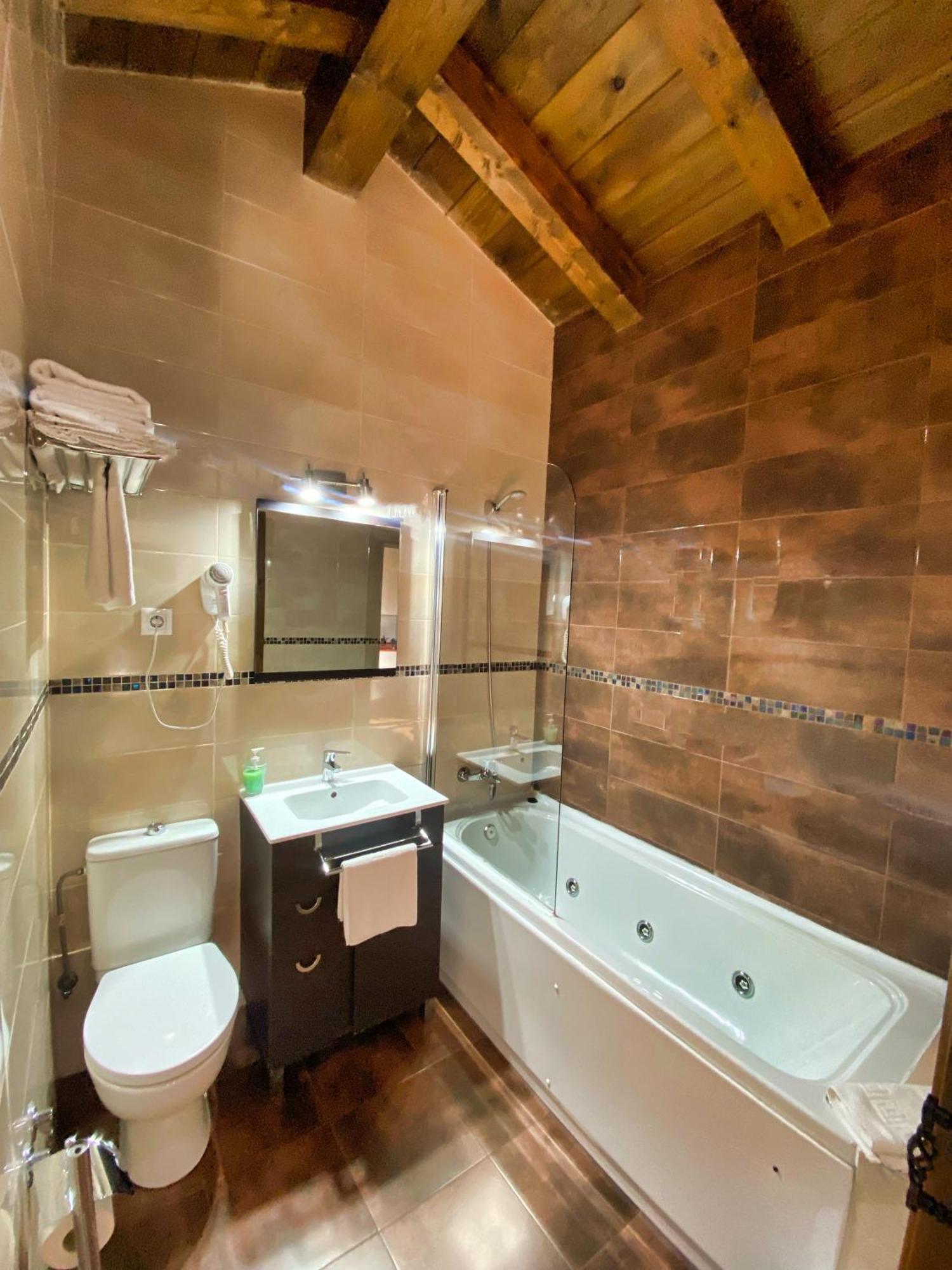 Apartamentos Spa Casco Historico De Isla - AlojateИсла Экстерьер фото